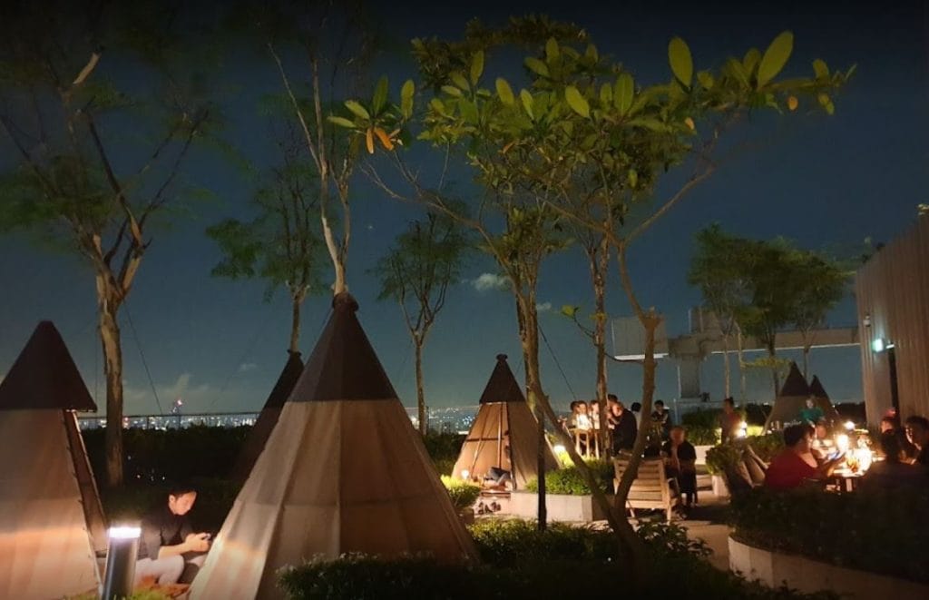 Your Best Compilation of Rooftop Bars in Singapore 