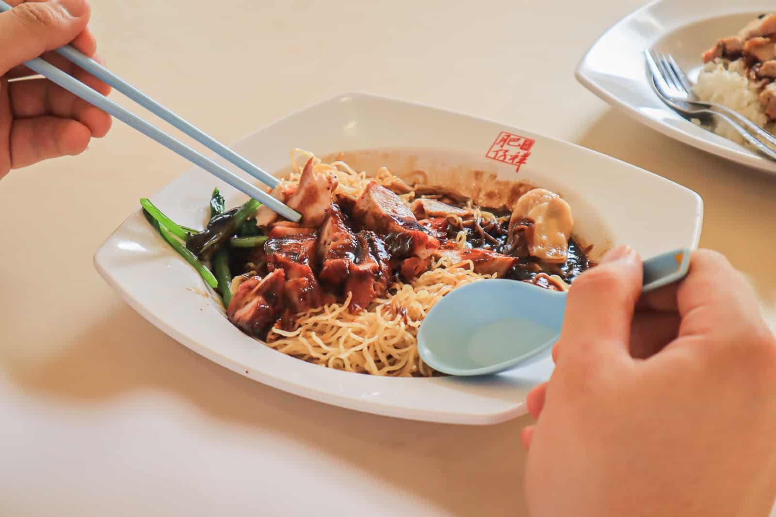 Fei Zai Xiang Shao La Wanton Mee - The Char Siew Here is the Bomb! - Miss  Tam Chiak