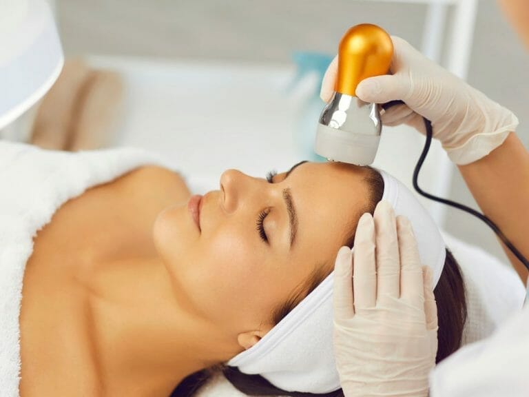 Need A Quick Facelift? Try These Radiofrequency Facial Treatments In