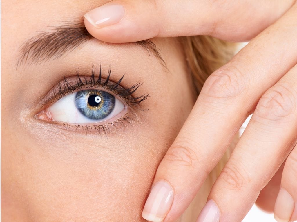 No More Tears How to Clean Your Eyes in Less Than a Minute
