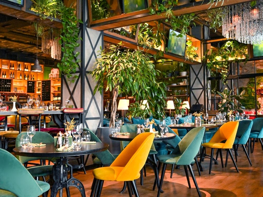 Top 10 Best Restaurants in Aperia Mall