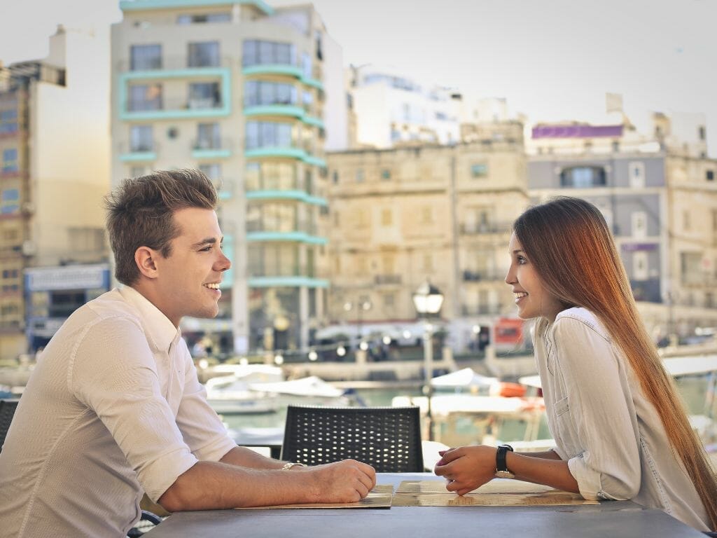 10 Facts About the Changing Dating Landscape in Singapore