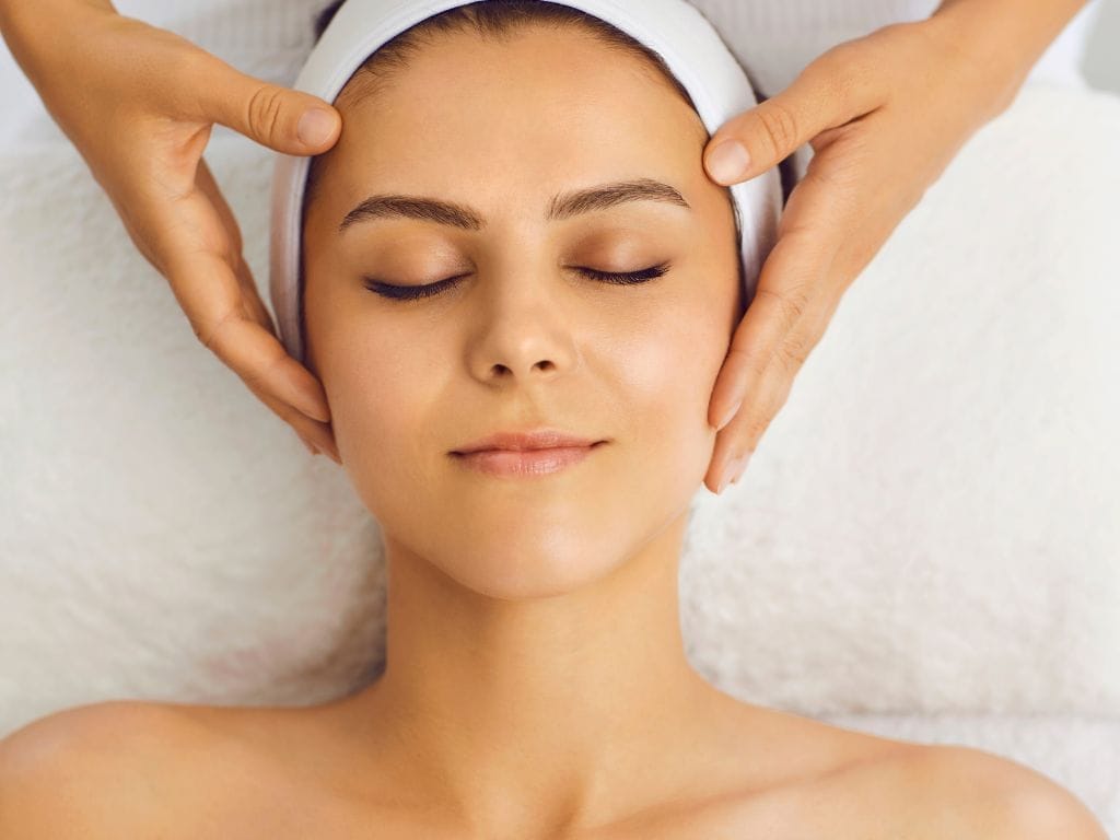 Busy Singaporean's Guide Fitting Weekly Facials into Your Hectic Schedule